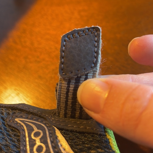 Saucony Ride 10 Jr sneakers size 8.5M Toddler size navy and green - Picture 5 of 6